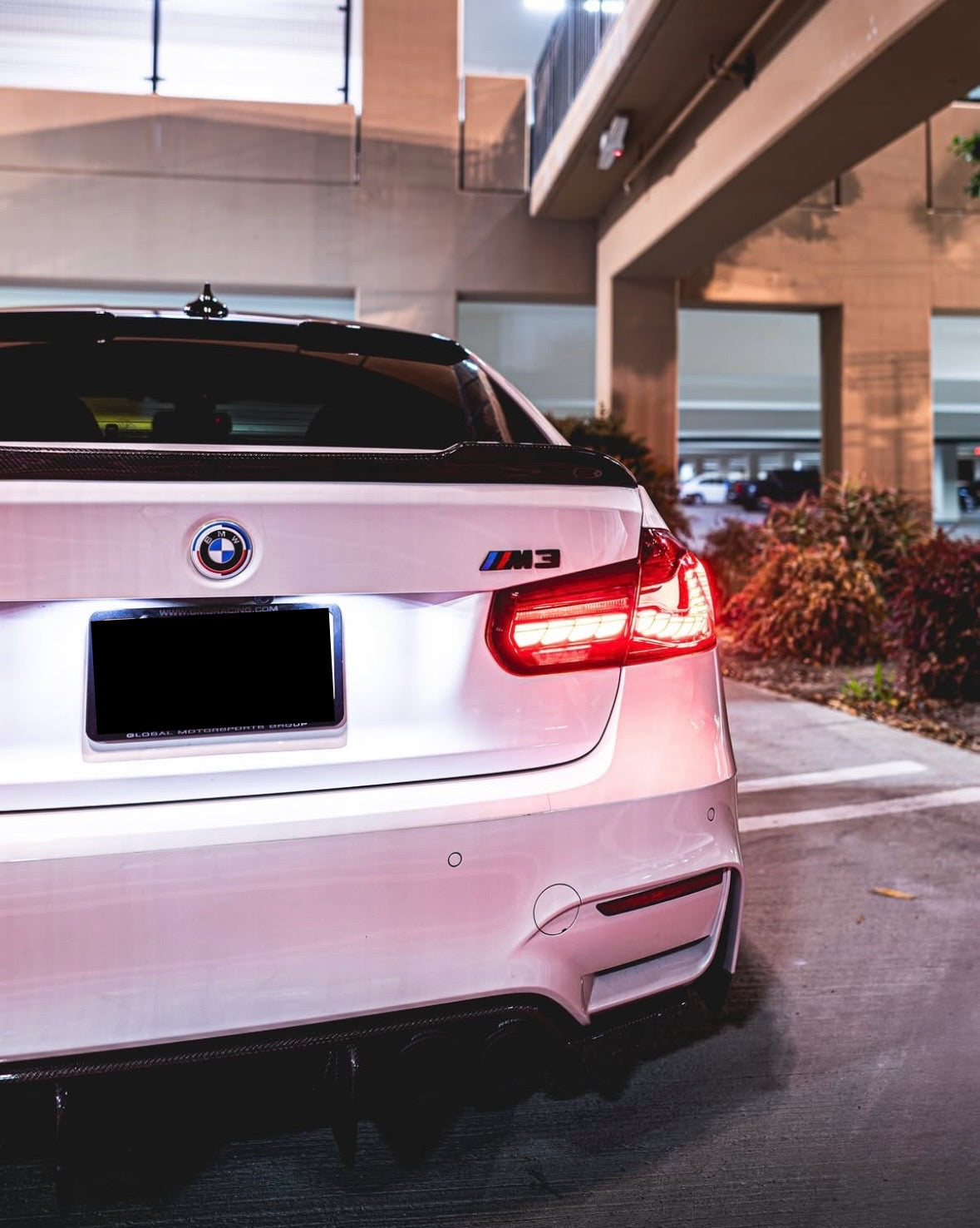 F30/F80 Sedan Carbon Fiber CS Style Rear Trunk Spoiler