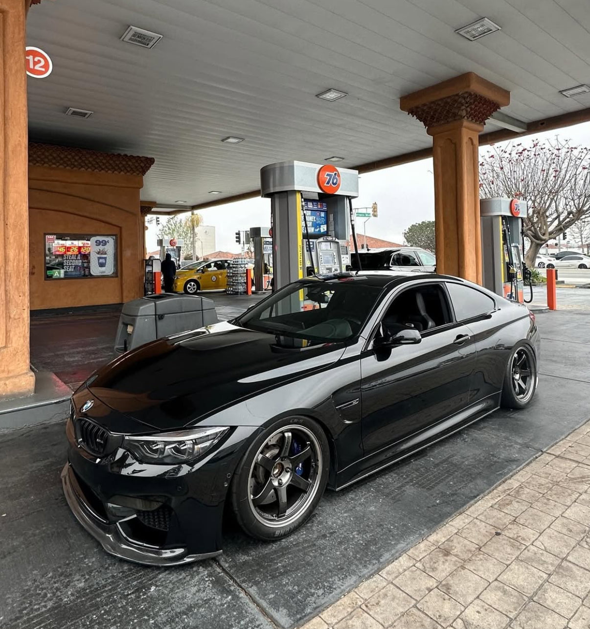 F82 M4 Carbon Fiber MP Style Side Skirt Extensions